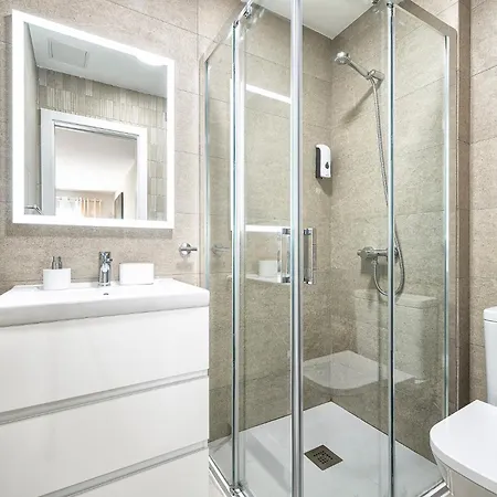 And Home, Canteras *