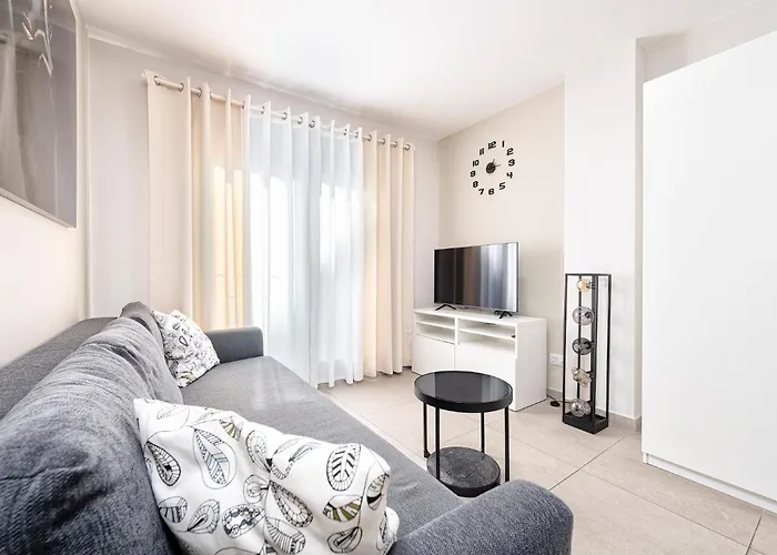 And Home, Canteras * Las Palmas de Gran Canaria